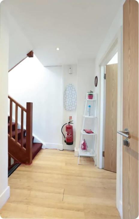 Lovely Private Bedrooms In Euston, Central لندن المظهر الخارجي الصورة